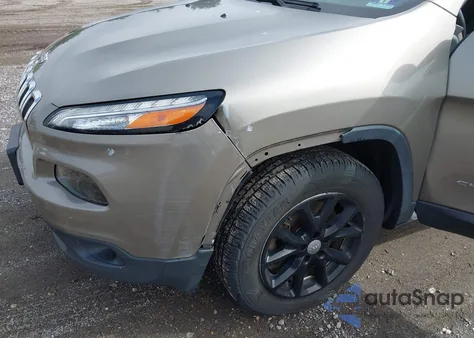 2017 Jeep Cherokee Latitude 4X4 from USA, damaged, VIN 1C4PJMCB7HW588486